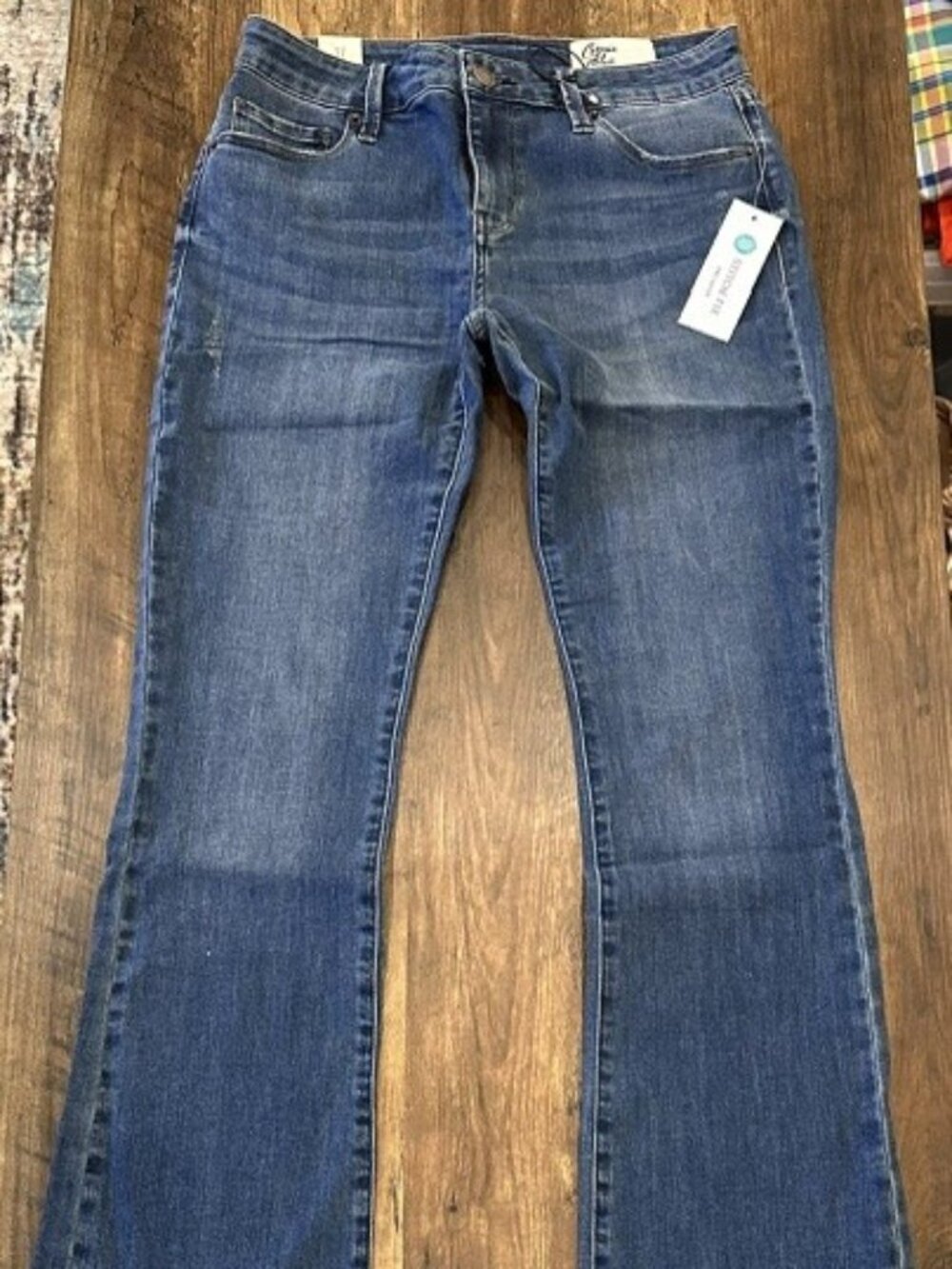 Cosmic Blue Love Bootcut Jeans – Medium Wash Stretch Denim – Size 27